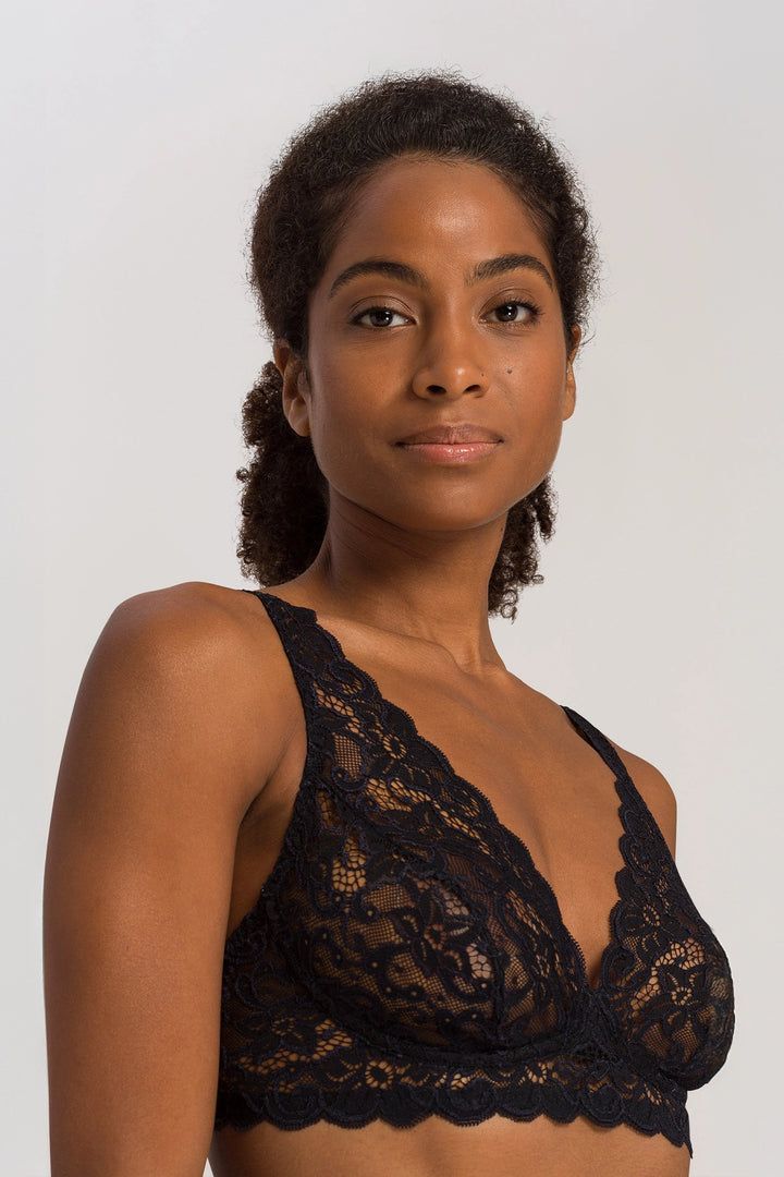 HANRO Moments Soft Cup Bra - Black - CURATED LINGERIE