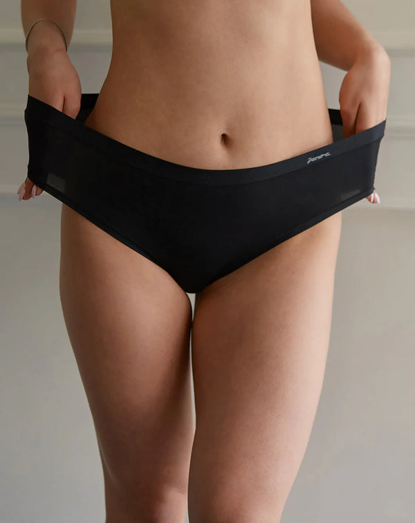 Janira Flexie Adapt Full Panty - Black - CURATED LINGERIE